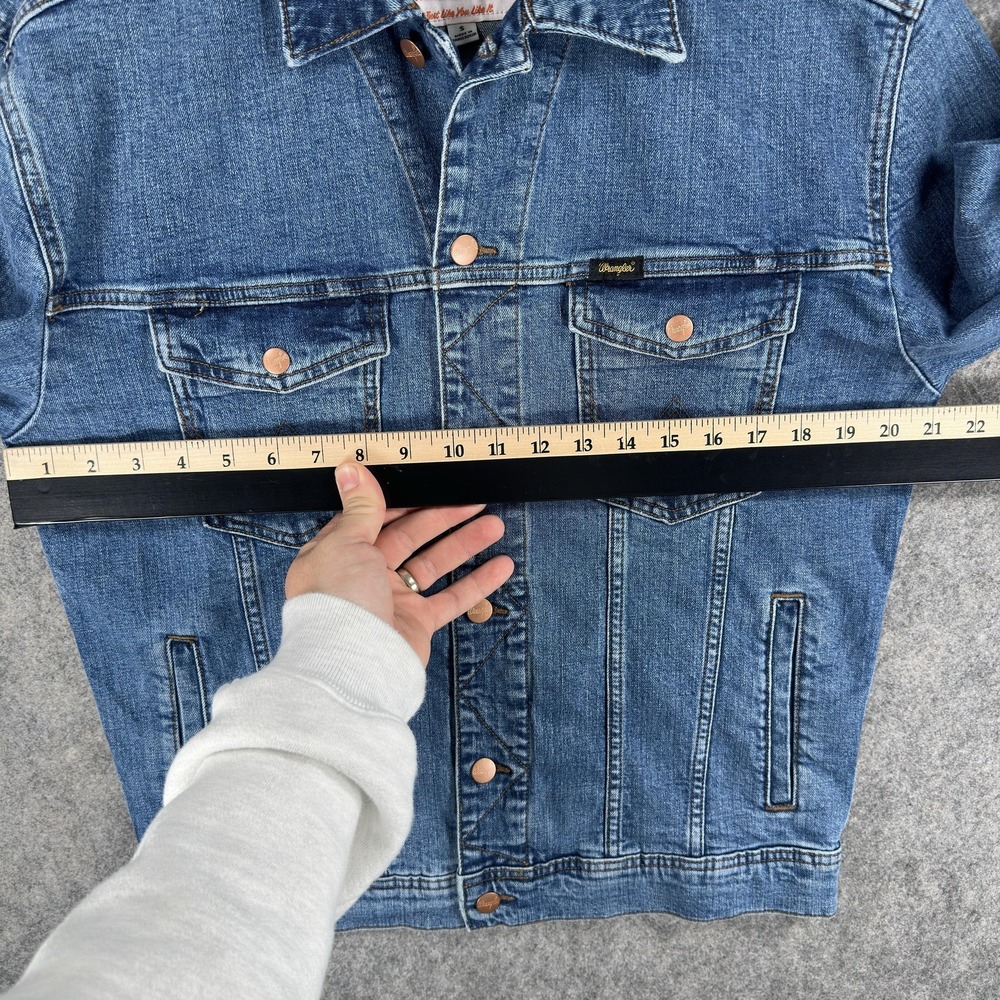 Wrangler x Whataburger Jacket Mens Small Blue Denim Trucker Biker Logo - Picture 10 of 15